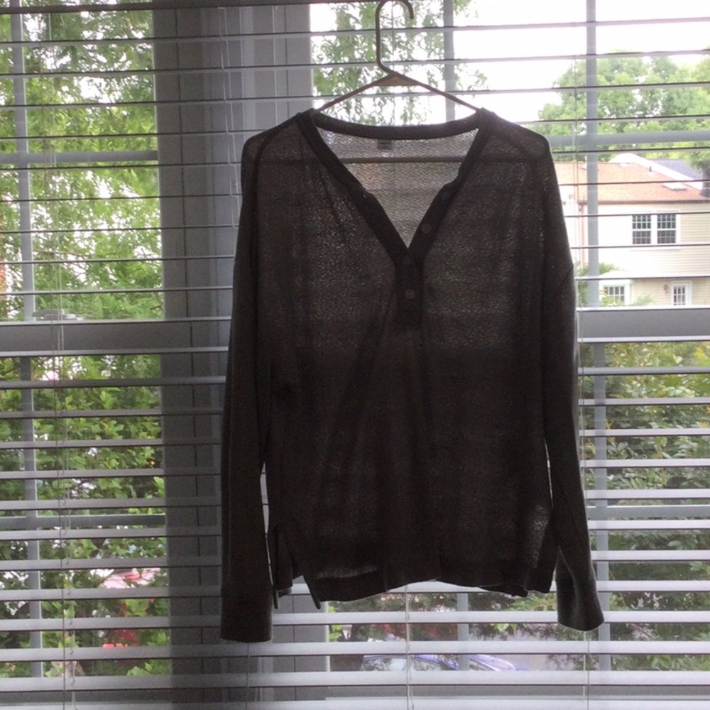Light-weight knit Henley